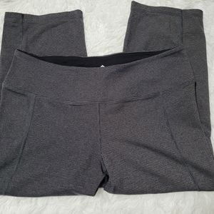 Tuff Athletics 3/4 leggings size large